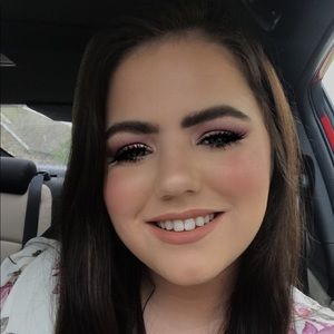 Meet your Posher, Lana